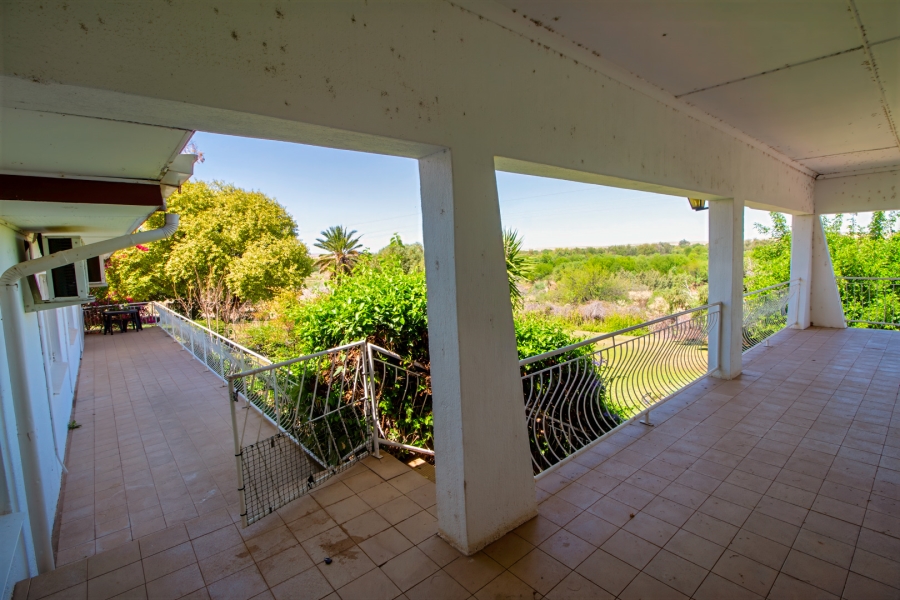 4 Bedroom Property for Sale in Upington Rural Northern Cape